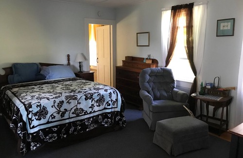 Lyndonville Other | The Justus Buchler House: Your Launchpad for fun!