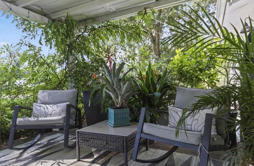 High Springs Apartment | The Lilly- Enchanting Downtown Studio