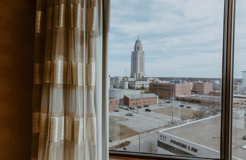 Downtown Lincoln Hotel | The Lincoln Marriott Cornhusker Hotel