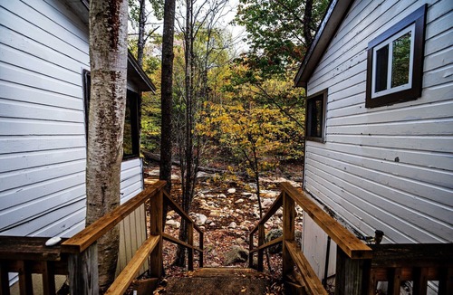 Lincoln Cabin | The Lost River Retreat at the PEMICABINS