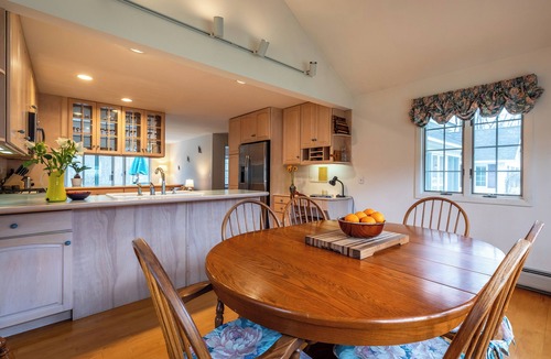 Dorset House | The Lower Hollow House, dip into river in backyard