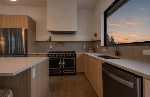 Kalispell House | The Majestic - Elevated Views, Sauna & Game Room
