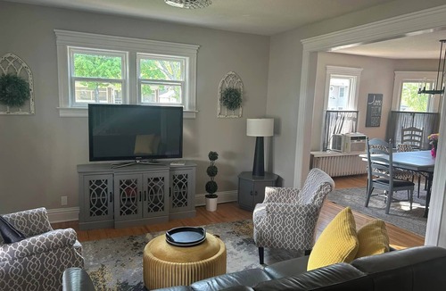 Wabasha House | The Nest on Main, a cozy retreat in the heart of town