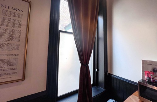 Downtown - Waterfront Hotel | The Oliver Inn
