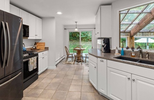 Stowe Hollow House | The Pool House