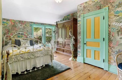 Hudson House | The Real Magic House in Historic Hudson, WI!