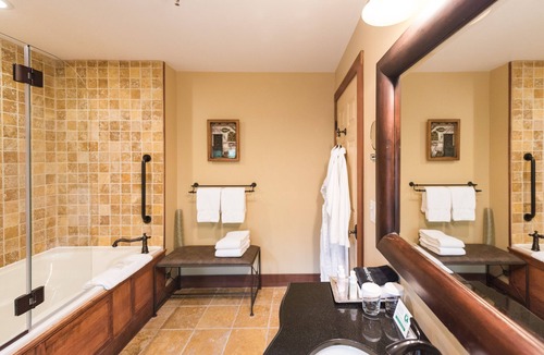 Manchester Hotel | The Reluctant Panther Inn and Restaurant
