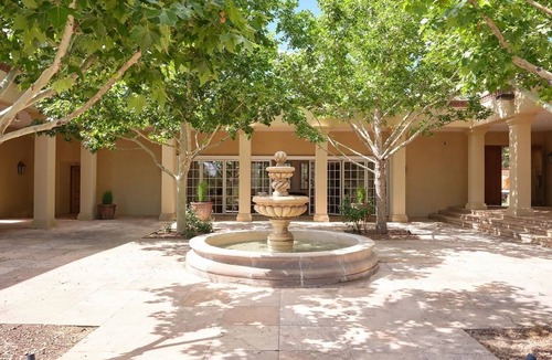 Canoncito House | The Ridge | Pool | Event Venue | Luxury Experience