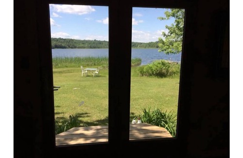 Newport Cottage | THE SECRET OF THE SWALLOWTAIL