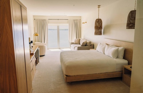 Spring Park Hotel | The Shoreline Hotel