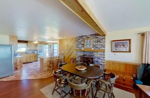 Onekama House | The Summer House