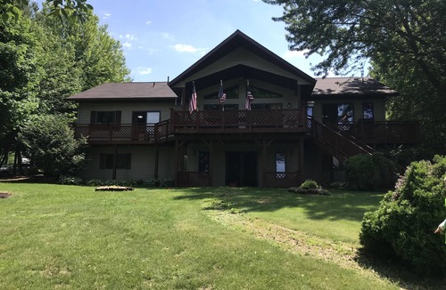 Day House | The Ultimate Lake Life.