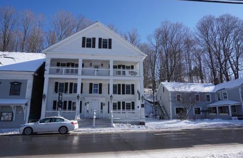 Wilmington Hotel | The Vermont House