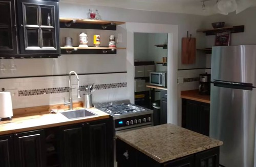 Springfield Apartment | Thompson Extended Stay- Close to everything. Large yard to unwind.