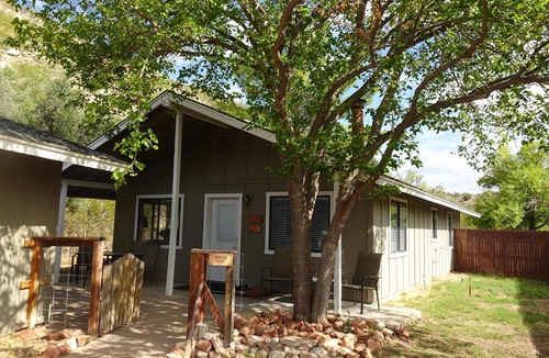Cornville House | Thoughtful and modern comforts on a peaceful ranch