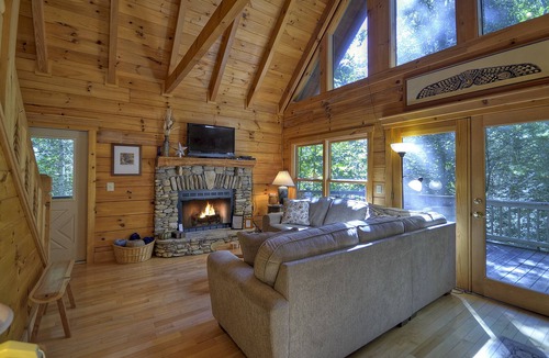 Walnut Mountain Cabin | Thunder Falls | Waterfalls | Fishing-Lake Access