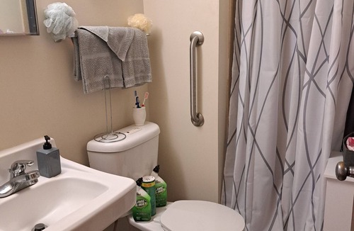 Downtown Minneapolis Bed & Breakfast | TISOM BRAND Bed Breakfast Beverages nA MAN'S CAVE#1