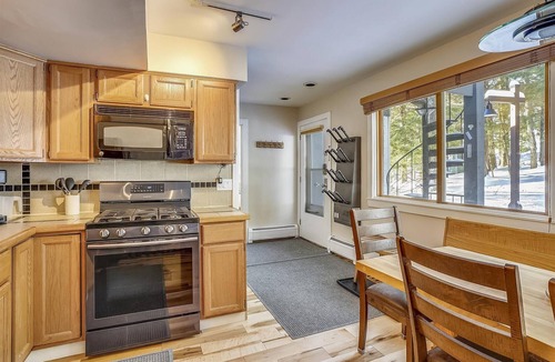 Stowe Area House | Tollhouse 10B: 3 br, fireplace, a/c, summer pool, free ski shuttle!