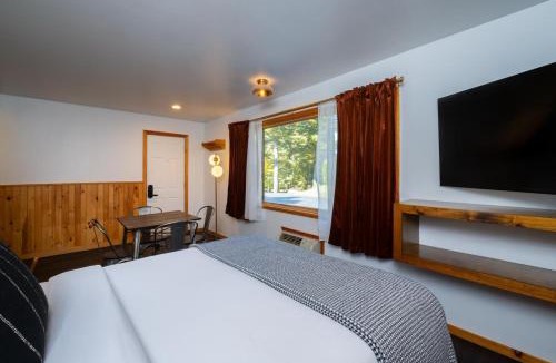 Lake Placid Cabin | Town House Lodge
