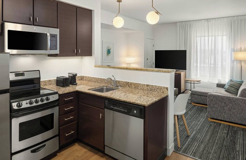 South Loop Hotel | TownePlace Suites Minneapolis near Mall of America
