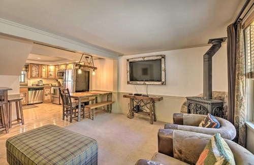 Hillcrest House | Townhome with Deck Walk to Mirror Lake and Main St!