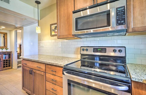 Northeast Santa Fe Condo | Traditional-Style Adobe Casita - Walk to Dtwn
