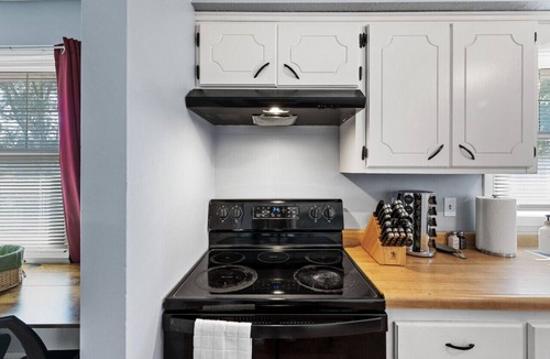 Spring Lake Park Apartment | Tranquil 2BR Apt Mpls - 8075 Apt 4