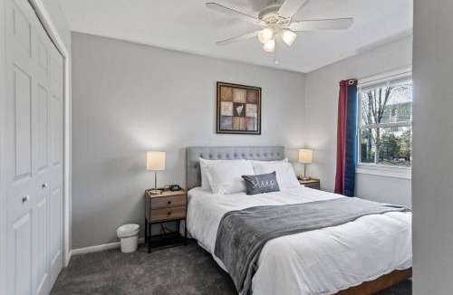 Spring Lake Park Apartment | Tranquil 2BR Apt Mpls - 8073 Apt 1