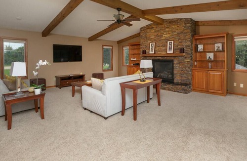 Rochester House | Tranquil and expansive home less than 10 minutes from Mayo Clinic