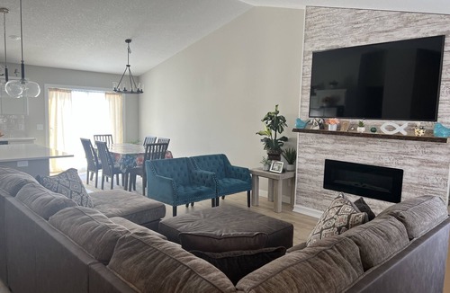 Isanti House | Tranquil and Spacious Getaway!