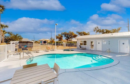Mexico Beach Apartment | Tranquil Harbour 102