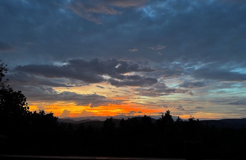 Vein Mountain Cabin | Tranquility with a View