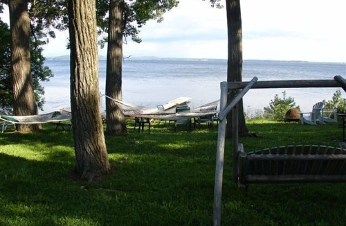 South Hero Cottage | Tree Tops Cottages. Up to 4 lakeside cottages available