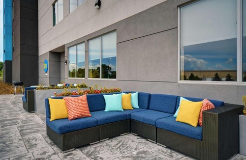 Frenchtown Township Hotel | Tru By Hilton Monroe, MI
