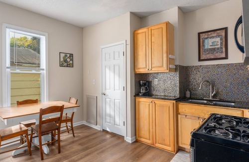Corcoran House | Tulip House - Quiet Home 10 Minutes from Downtown Minneapolis