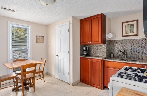 Corcoran House | Tulip House - Quiet Home 10 Minutes from Downtown Minneapolis