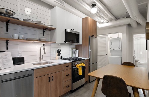 Warehouse District Apartment | TWO CozySuites NLG - Modern condo 01 and 11