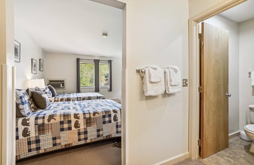West Bridgewater Hotel | Two Double bed Hotel Room with outdoor heated pool 216