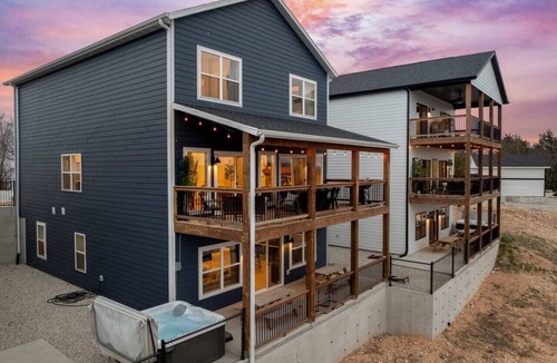 Table Rock House | Two Luxury Homes - Large Groups - Sleeps 46 people