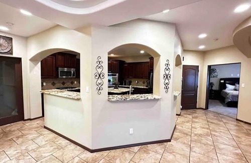 Westside House | Unbeatable Views! 4BD/2.5BA Custom Home near Old Town
