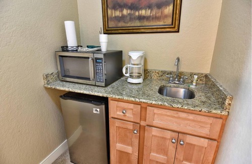 Birchwood Apartment | Unit 431B 1Bd 1Ba Efficiency Suite Condo