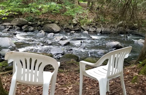Crown Point House | Unplug at Davey Fallls! Water view, Private waterfall & large swimming area.