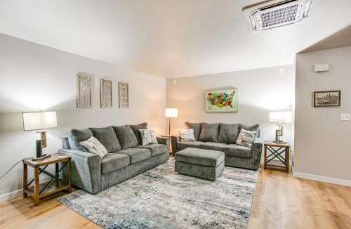 Enumclaw House | Updated Duplex Home < 1 Mi to Downtown Enumclaw!