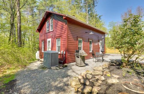 Bearsville House | Updated/Pet-Friendly Cabin By Hikes and Woodstock!