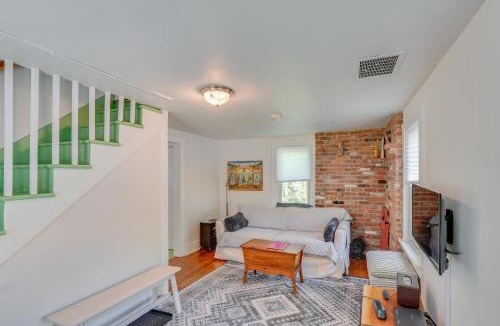 Bearsville House | Updated/Pet-Friendly Cabin By Hikes and Woodstock!