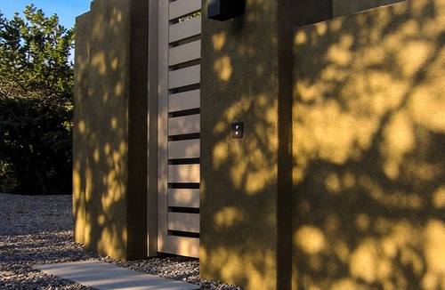 Historic Eastside Apartment | Upper Canyon Studio - Modern Santa Fe Getaway