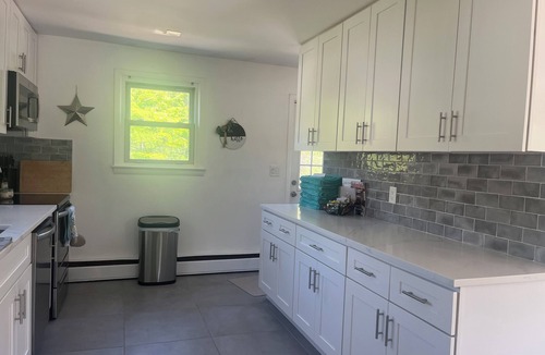 Fishkill House | Upstate 3-bedroom house with hot tub and fire pit in tranquil Fishkill