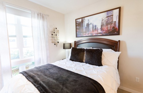 Kingfield Apartment | Uptown Gem🔹Fast WiFi🔹In-Unit W/D🔹Keurig+Coffee