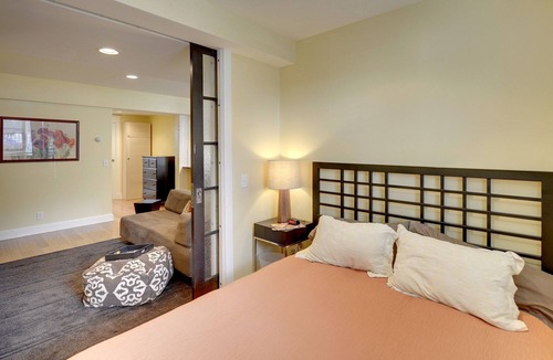 Powderhorn Park Condo | Urban Contemporary Condo in Brownstone. Light Rail Train/ Bike
