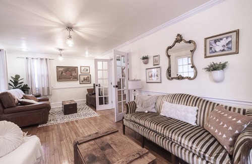 Bolivar House | Vacation Rental: Schilling House
